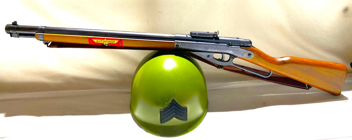 Daisy model 140  defender military****SOLD