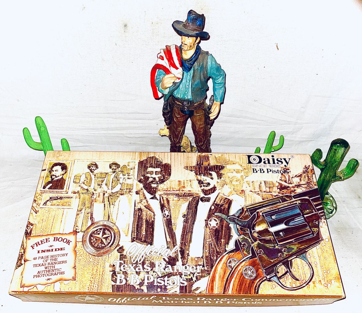 Daisy Texas Rangers pistols matched set****SOLD