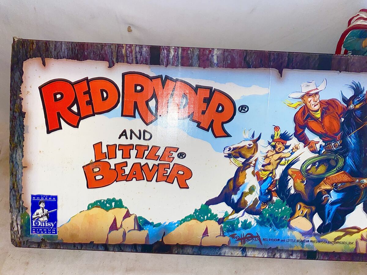 Daisy 1938 Red Ryder & 105 Little Beaver two gun set beautiful large box